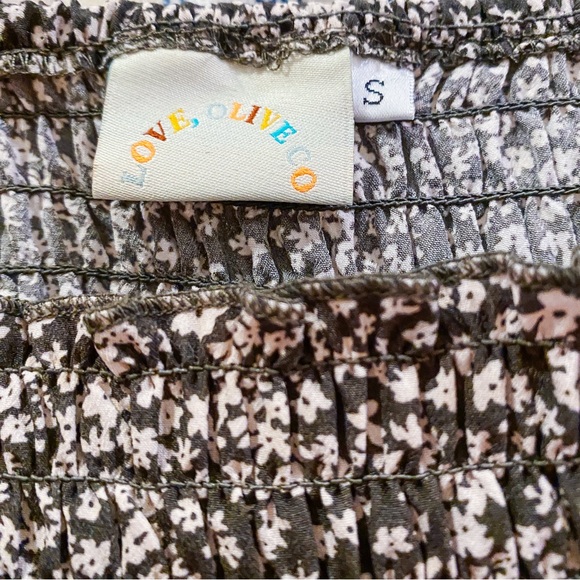 Peplum floral blouse 💐 - Picture 2 of 4